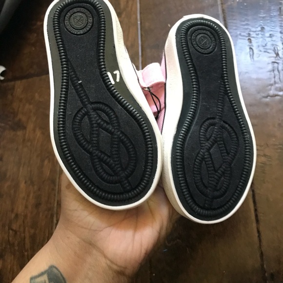 Ralph Lauren Girls Mary Jane Sneakers 6 New - Picture 3 of 6